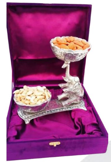 Velvet 2 Bowl Elephant Gift Set for Festive Serving and Decor, Premium Decorative Hamper Item for Home Display and Elegant Special Occasion Gifting